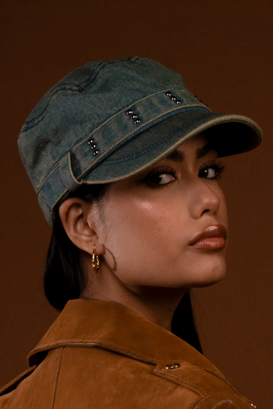 Caps