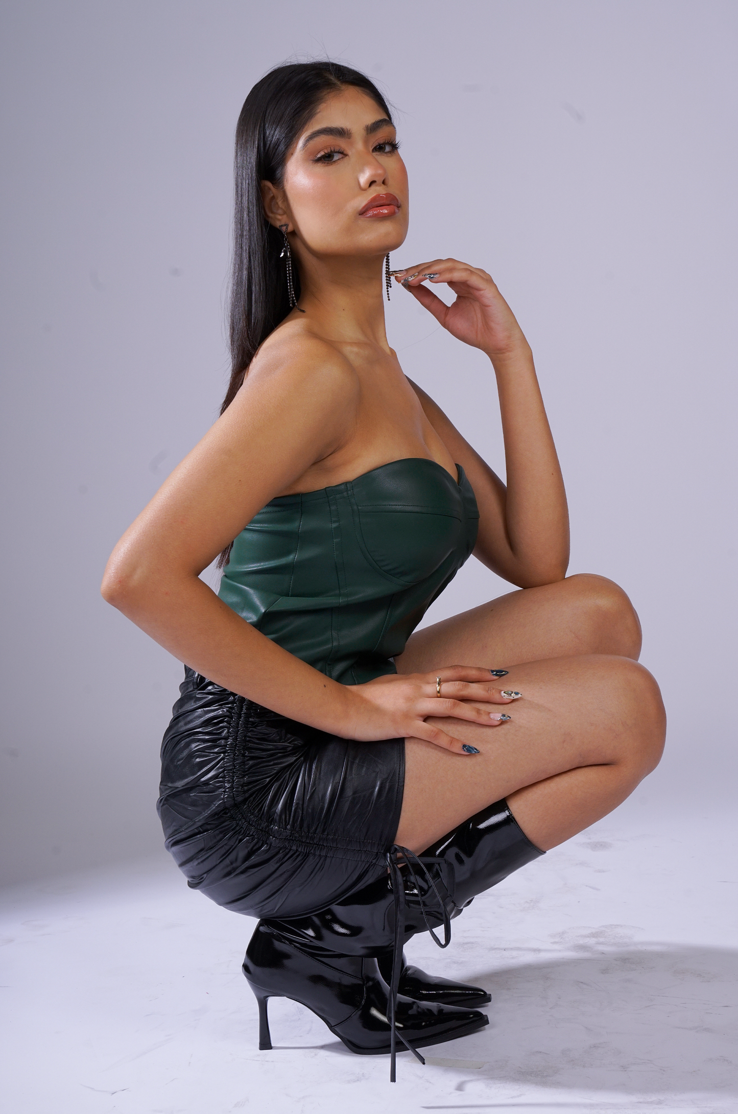 Drawn Tight Skirt