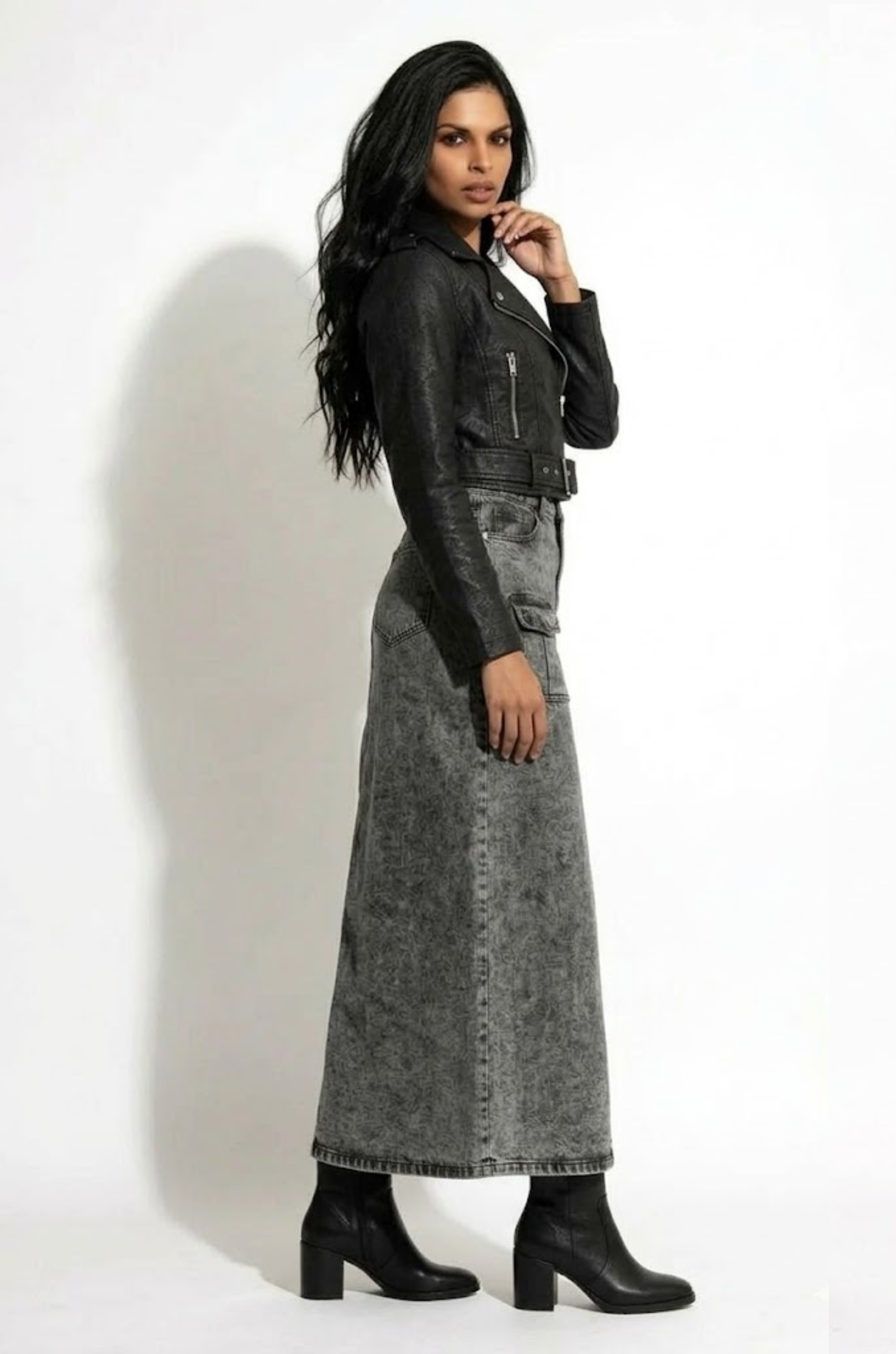 Rebelé Split Skirt